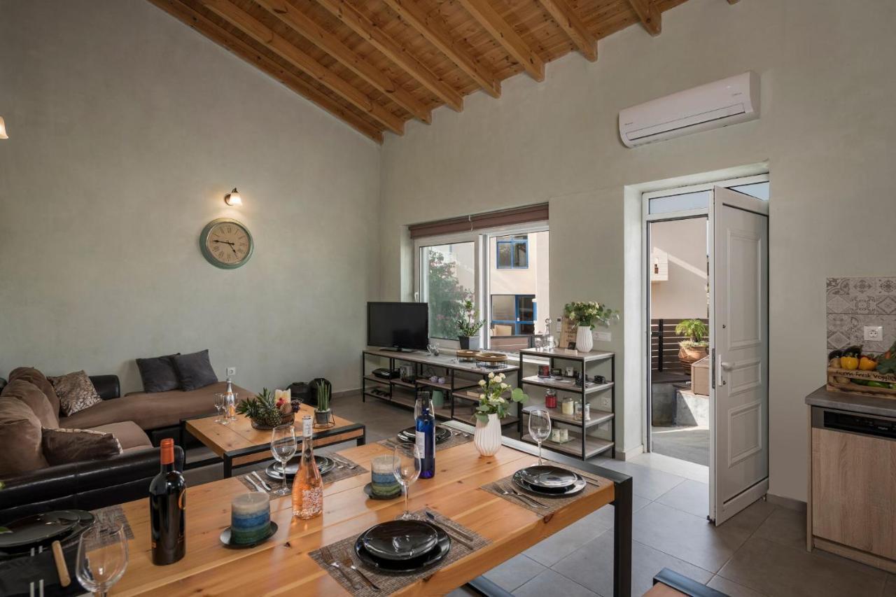 Villa Roxanne Galatas  Luaran gambar