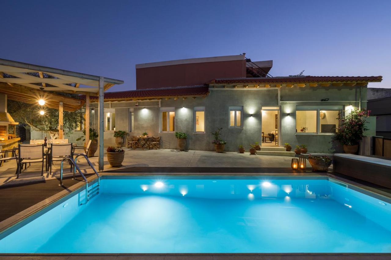 Villa Roxanne Galatas  Luaran gambar