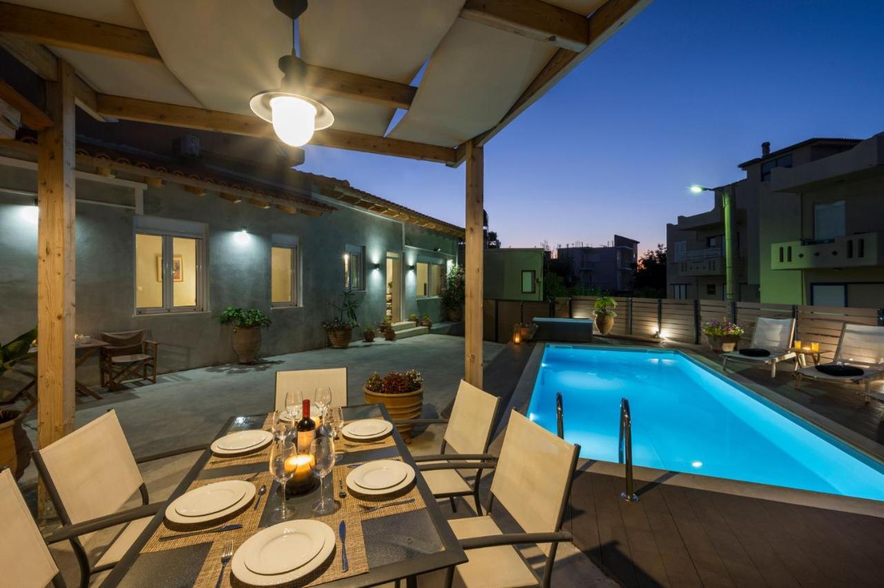 Villa Roxanne Galatas  Luaran gambar